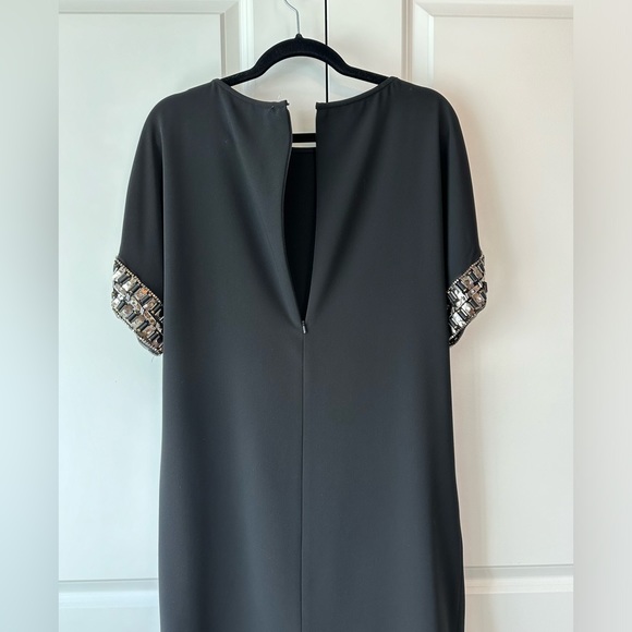 Carmen Marc Valvo Short-Sleeve Beaded Crepe Mini Dress Black (Size 6) - Picture 3 of 11